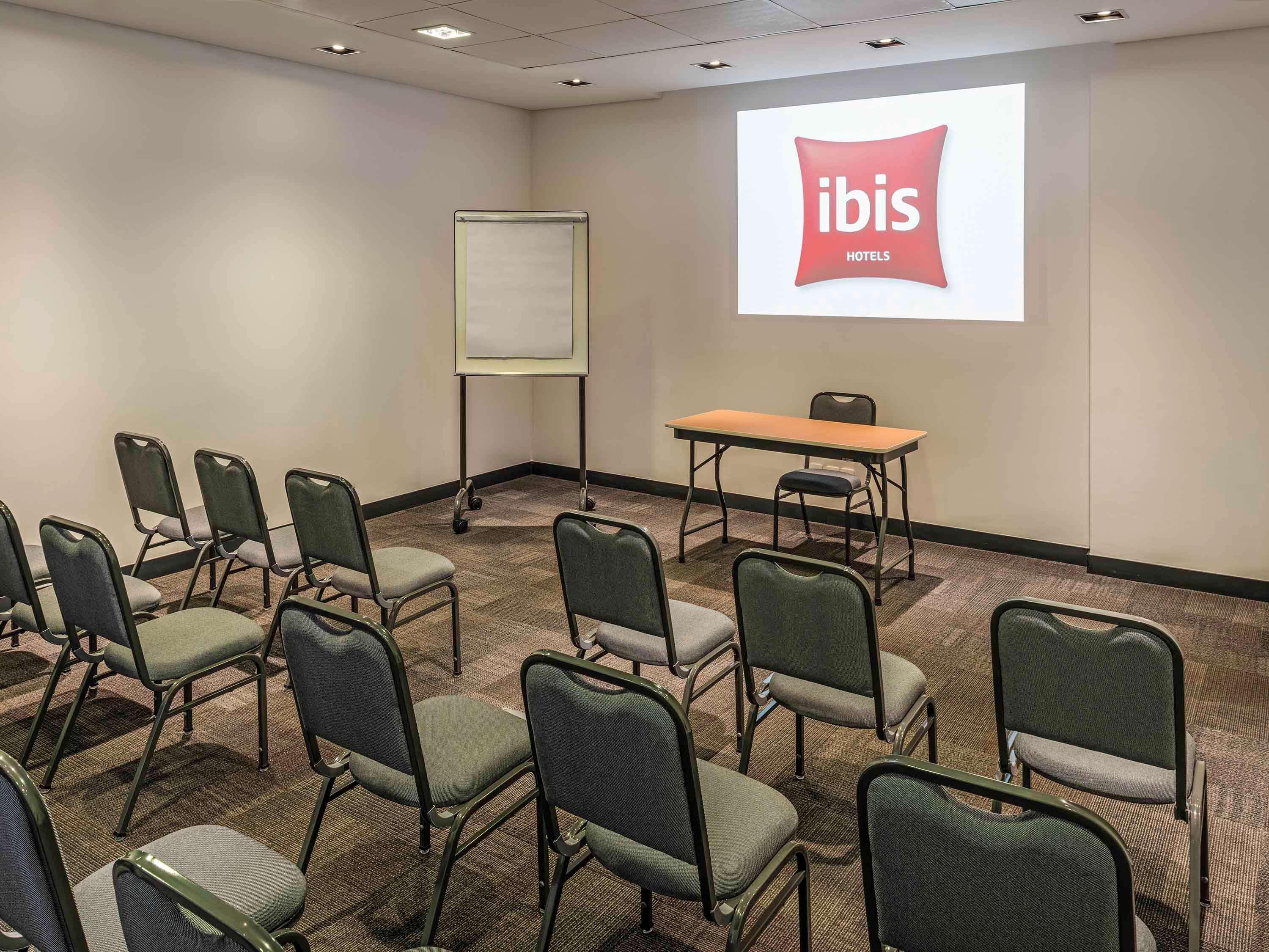 Hotel Ibis Chapecó Exterior foto